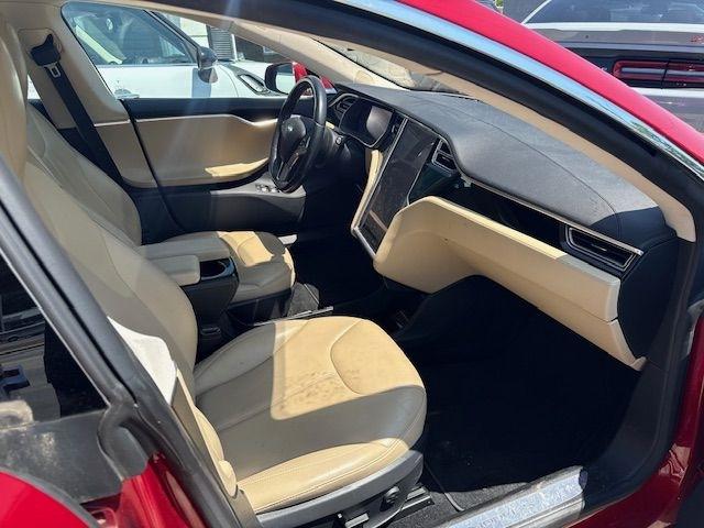 Tesla Model S 85D 2015
