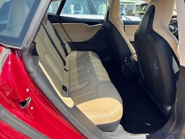Tesla Model S 85D 2015