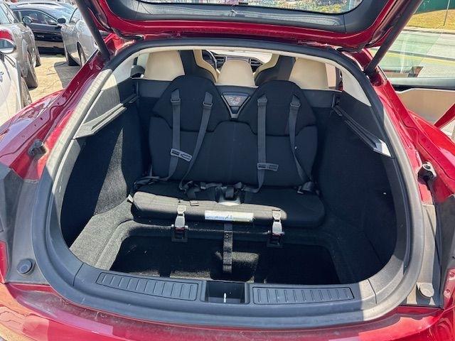 Tesla Model S 85D 2015
