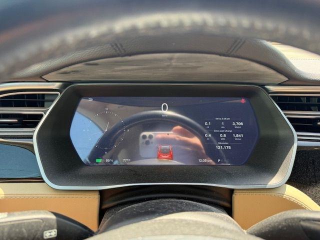 Tesla Model S 85D 2015