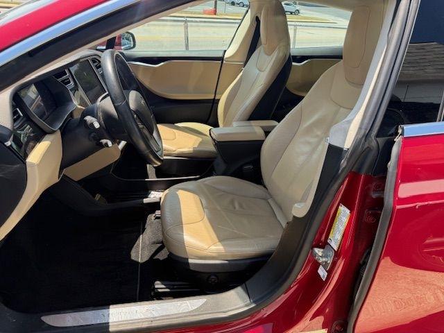 Tesla Model S 85D 2015