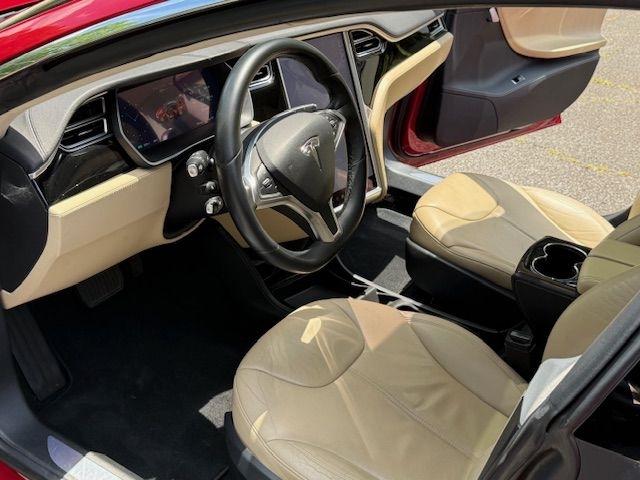 Tesla Model S 85D 2015