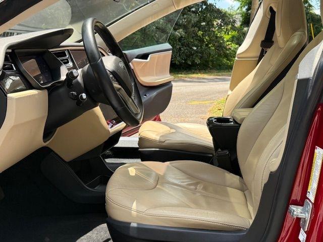 Tesla Model S 85D 2015