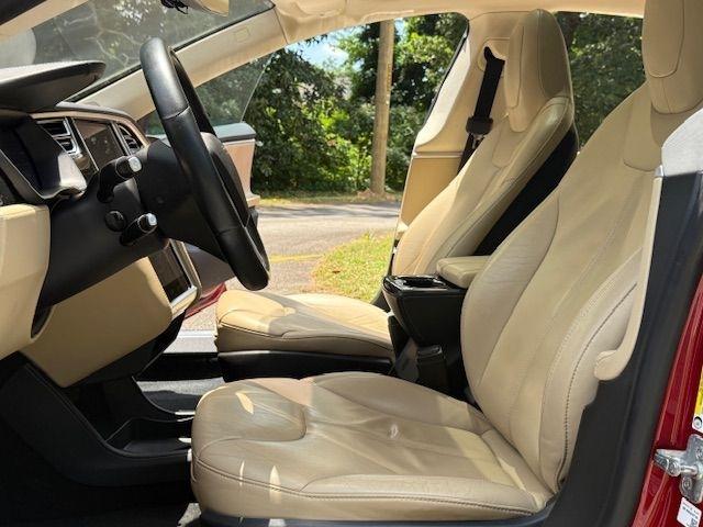 Tesla Model S 85D 2015