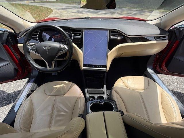 Tesla Model S 85D 2015