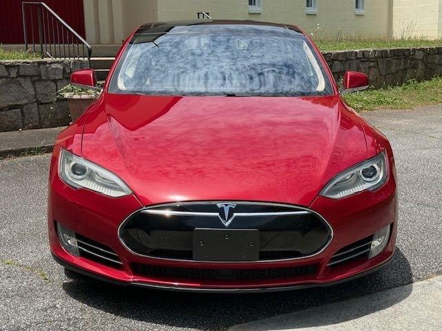 Tesla Model S 85D 2015