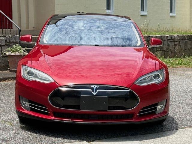 Tesla Model S 85D 2015