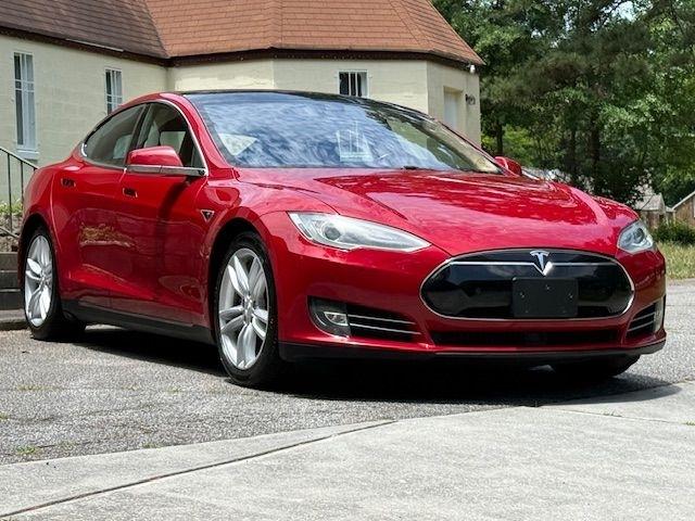 Tesla Model S 85D 2015