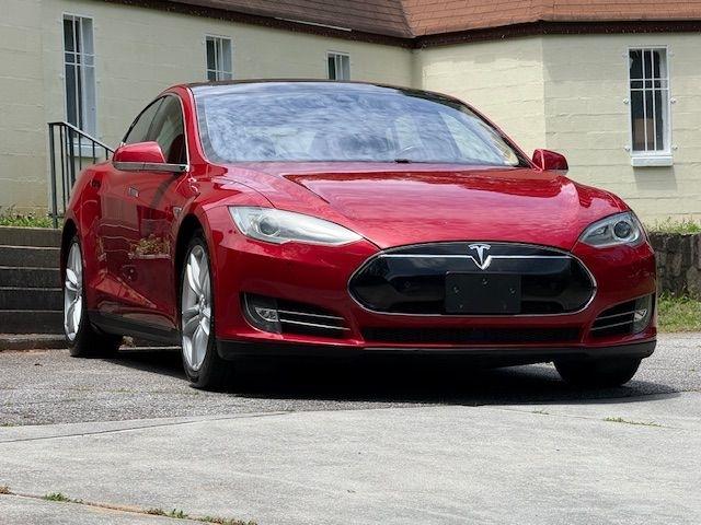 Tesla Model S 85D 2015