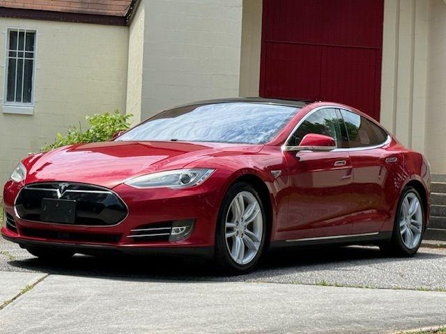 Tesla Model S 85D 2015