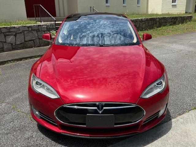 Tesla Model S 85D 2015