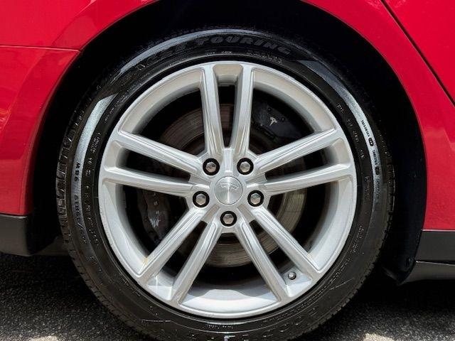 Tesla Model S 85D 2015