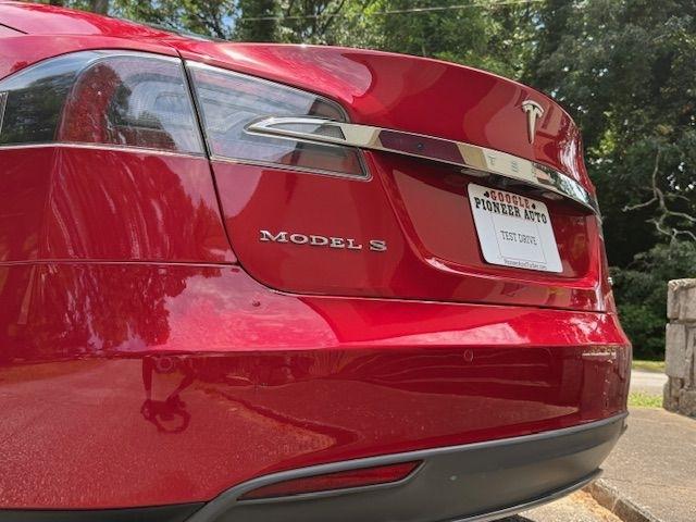 Tesla Model S 85D 2015