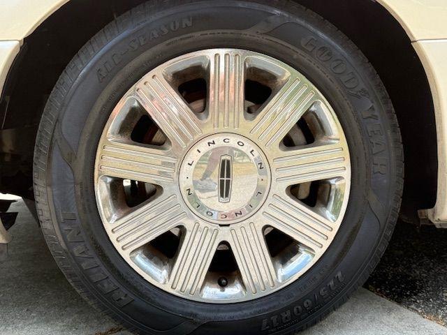 Lincoln Town Car Cartier 2003