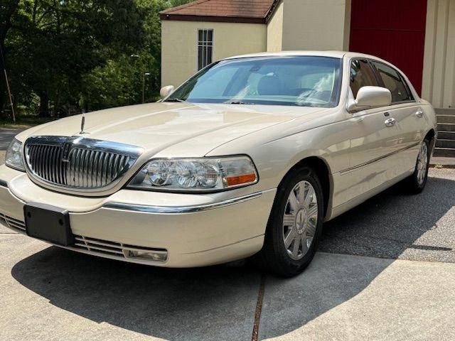 Lincoln Town Car Cartier 2003