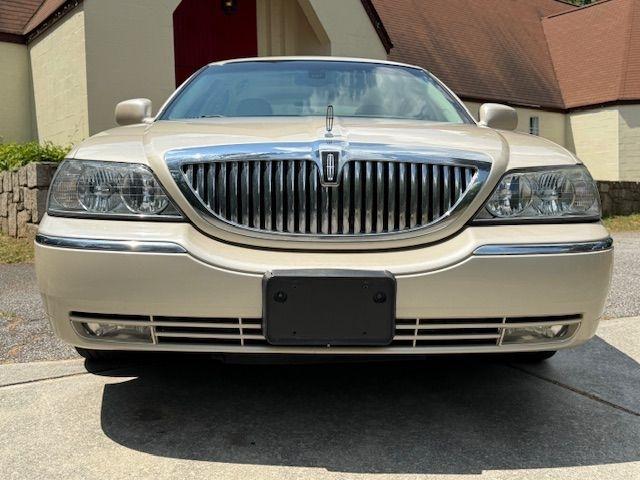Lincoln Town Car Cartier 2003