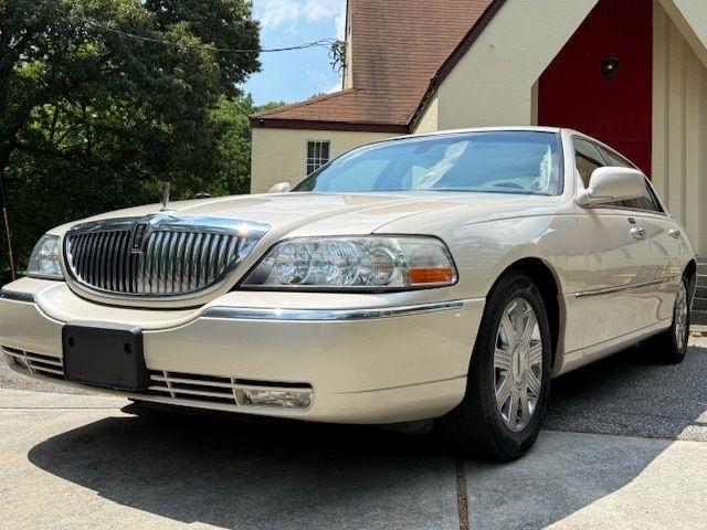 Lincoln Town Car Cartier 2003