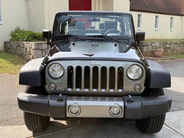 Jeep Wrangler Sport 4WD 2010