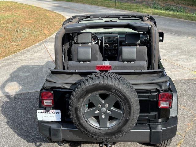 Jeep Wrangler Sport 4WD 2010