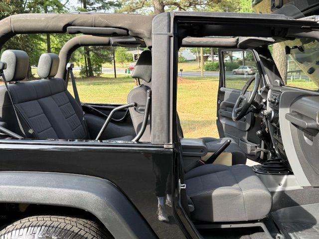 Jeep Wrangler Sport 4WD 2010