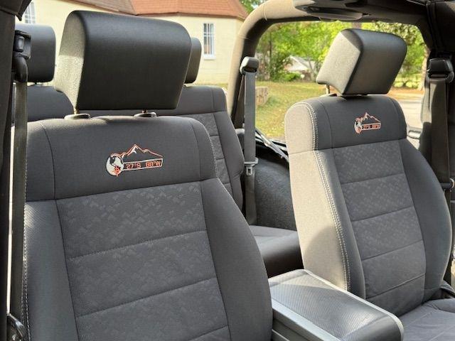 Jeep Wrangler Sport 4WD 2010