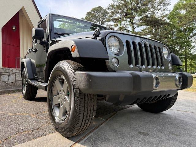 Jeep Wrangler Sport 4WD 2010
