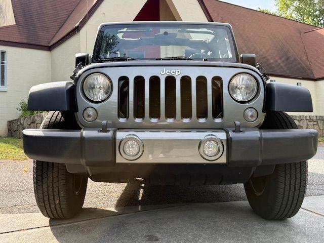 Jeep Wrangler Sport 4WD 2010