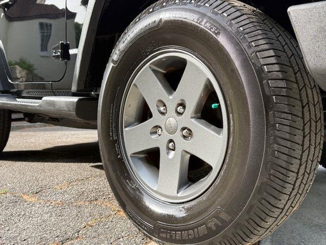 Jeep Wrangler Sport 4WD 2010