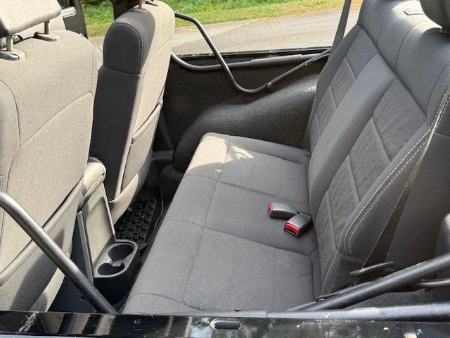 Jeep Wrangler Sport 4WD 2010