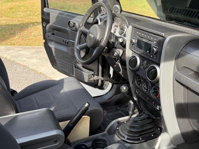 Jeep Wrangler Sport 4WD 2010