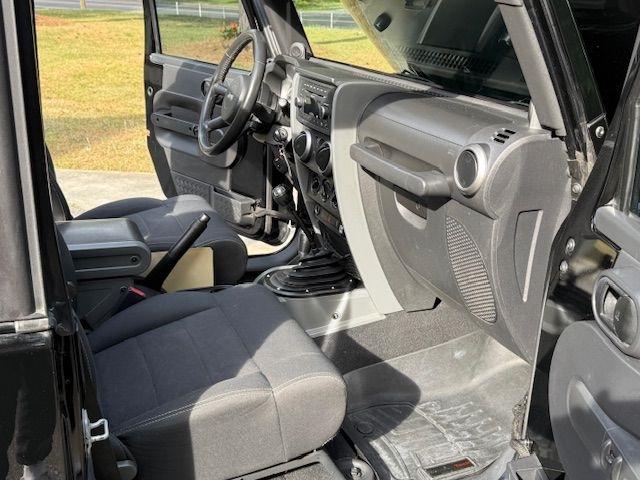 Jeep Wrangler Sport 4WD 2010