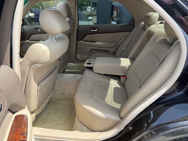 Lexus LS 400 Base 1995