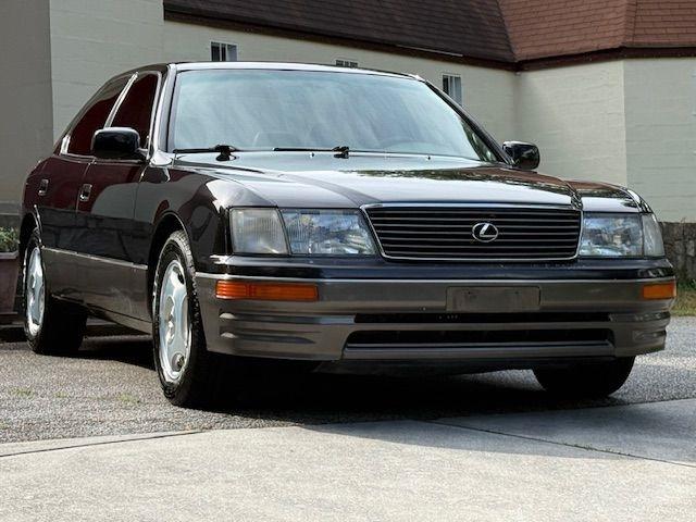 Lexus LS 400 Base 1995