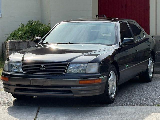 Lexus LS 400 Base 1995