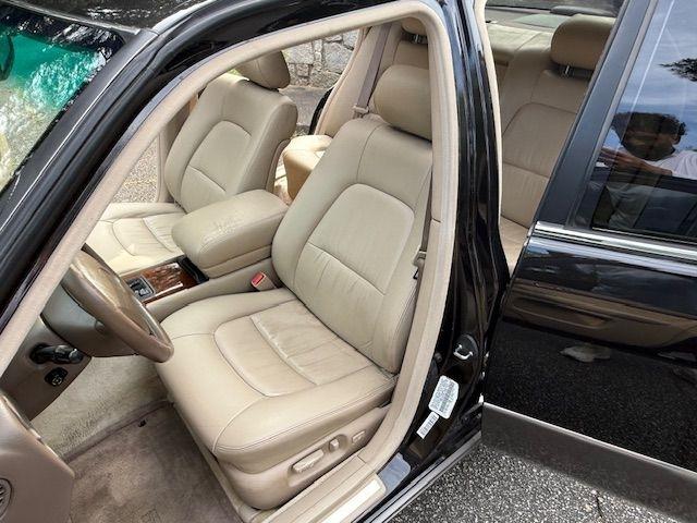 Lexus LS 400 Base 1995