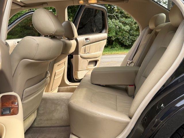 Lexus LS 400 Base 1995