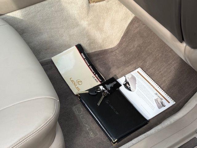 Lexus LS 400 Base 1995