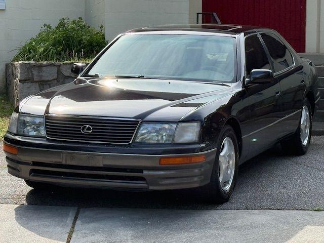 Lexus LS 400 Base 1995
