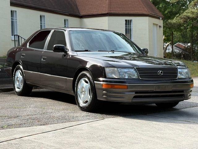 Lexus LS 400 Base 1995