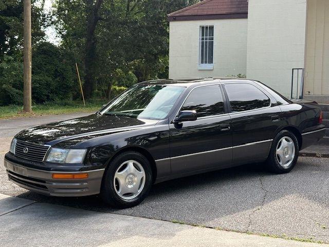 Lexus LS 400 Base 1995