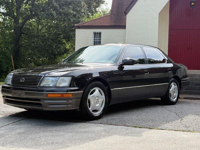 Lexus LS 400 Base 1995