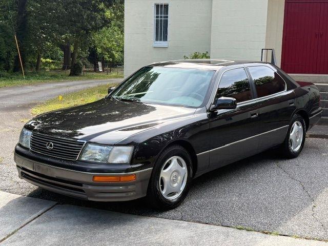 Lexus LS 400 Base 1995