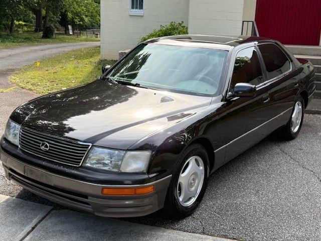 Lexus LS 400 Base 1995