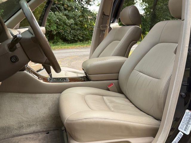 Lexus LS 400 Base 1995