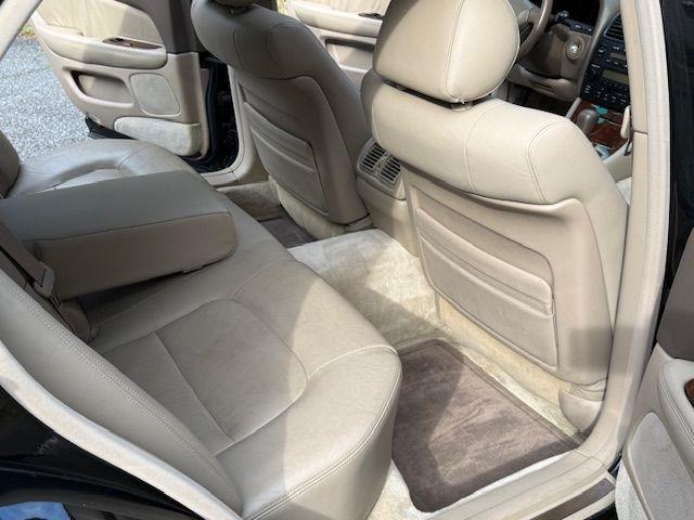 Lexus LS 400 Base 1995