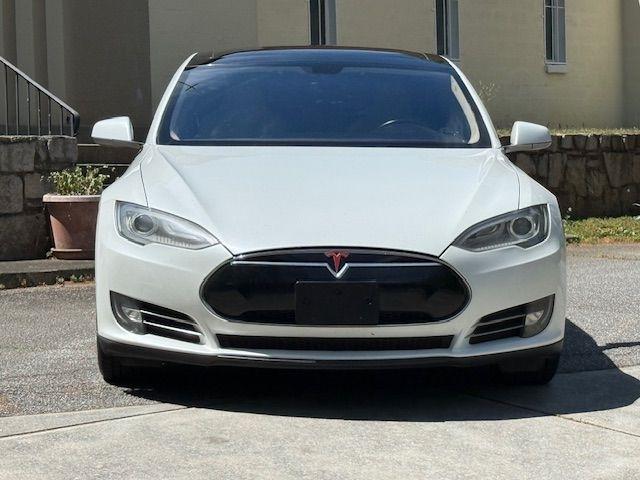 Tesla Model S Signature Performance 2012