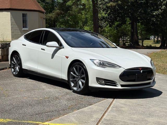 Tesla Model S Signature Performance 2012