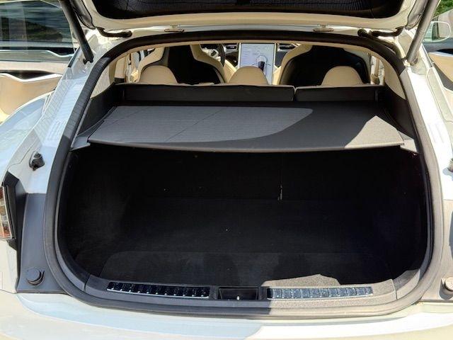Tesla Model S Signature Performance 2012
