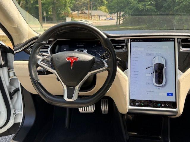 Tesla Model S Signature Performance 2012