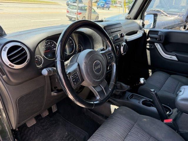 Jeep Wrangler Unlimited Sahara 4WD 2011